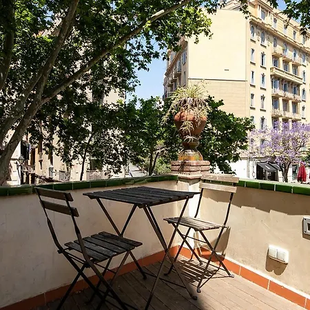 Deco Barcelona-born St. * Barcelona