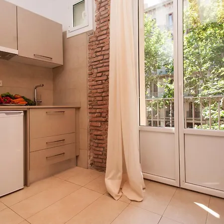 Deco Barcelona-born St. Apartment *