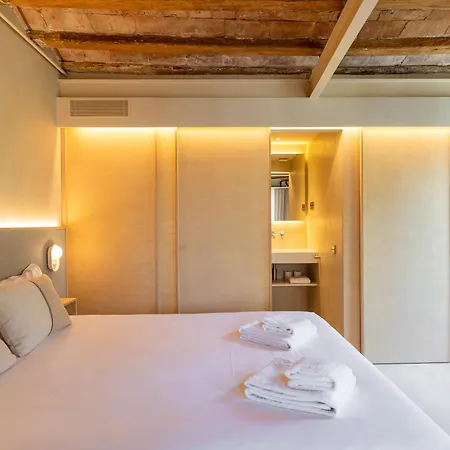 Daire Deco Barcelona-born St. Barselona