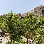 Deco Barcelona-born St.