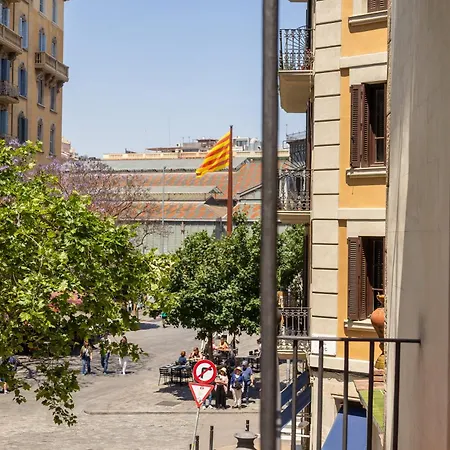 Deco Barcelona-born St. * Barcelona