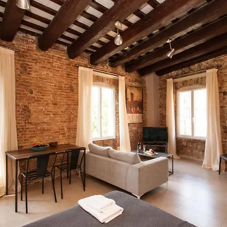 Decô Barcelona-born St. Appartement
